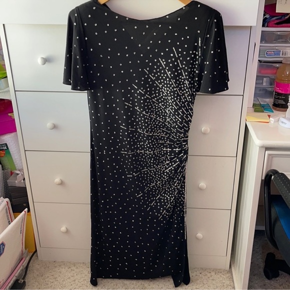 Dresses & Skirts - VINTAGE SEQUIN DRESS